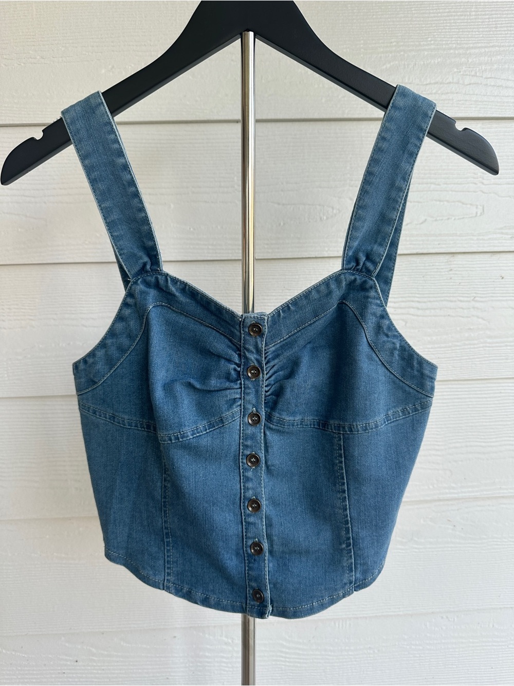 Mebon Blue Denim Button-Front Crop Top